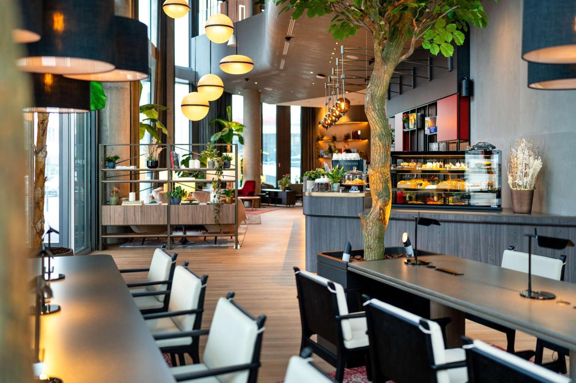 Hotel Radisson Blu At Porsche Design Tower Stuttgart