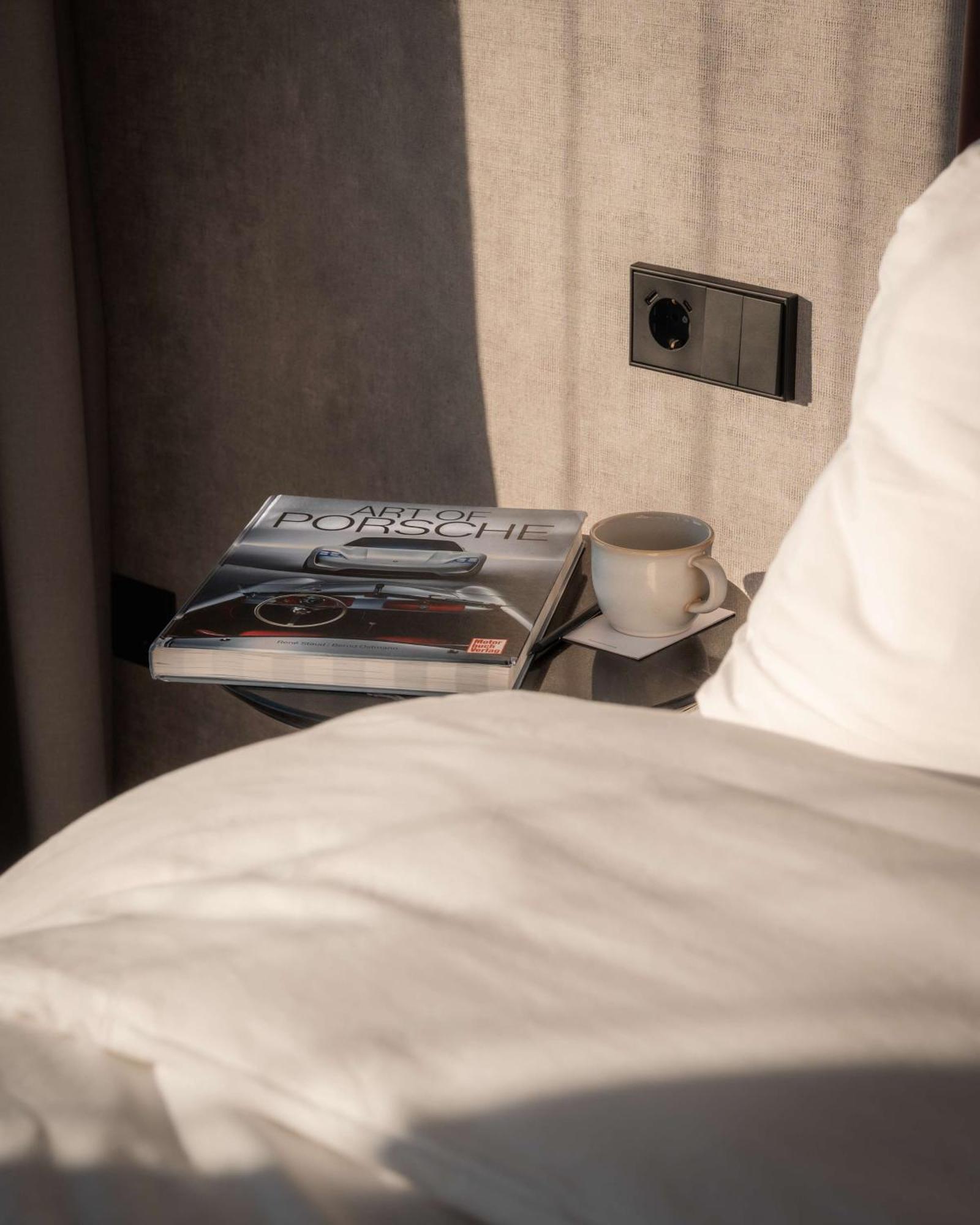 Radisson Blu At Porsche Design Tower Stuttgart