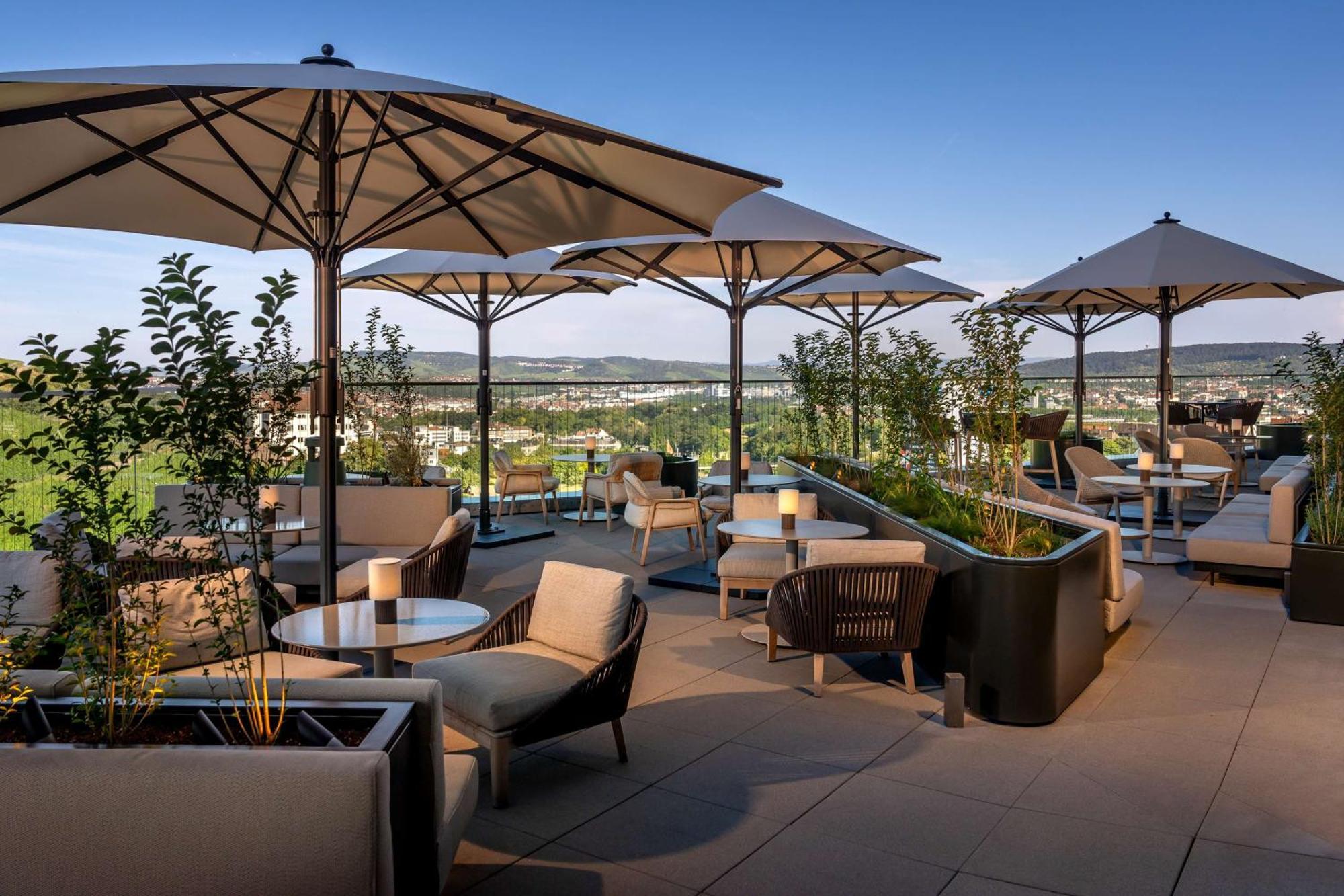 Radisson Blu At Porsche Design Tower Hotel Stuttgart