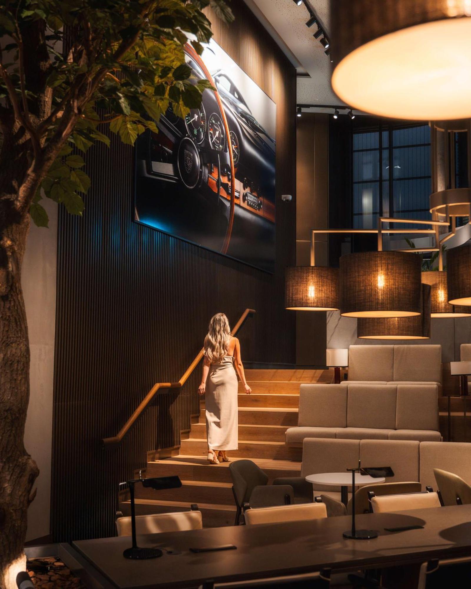Radisson Blu At Porsche Design Tower Stuttgart