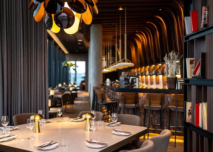 Radisson Blu Hotel At Porsche Design Tower Stuttgart